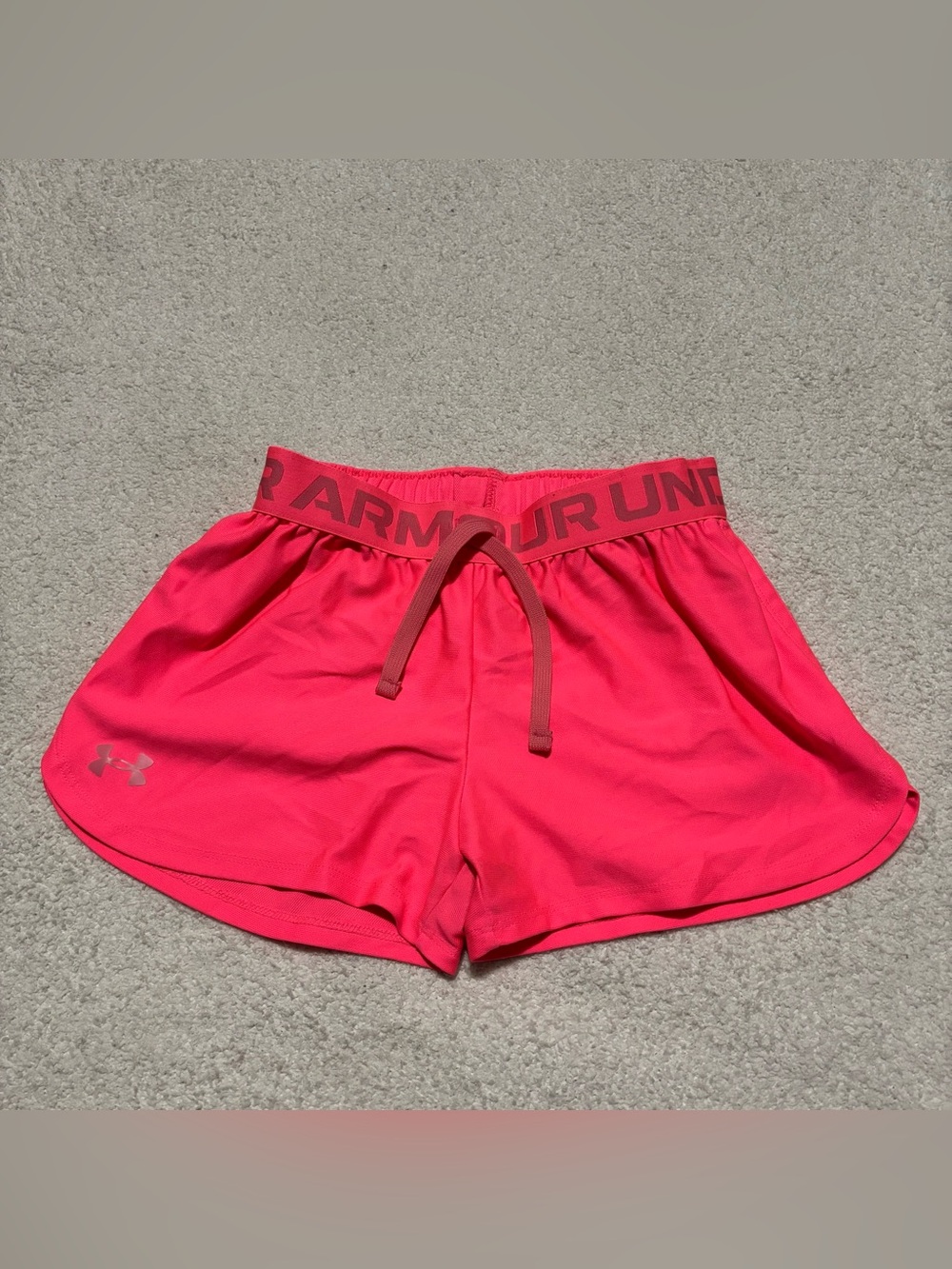 Under Armour Youth Pink Shorts size medium
